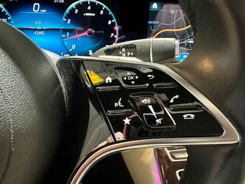 Used 2023 Mercedes-Benz E 350 4MATIC Sedan image 21