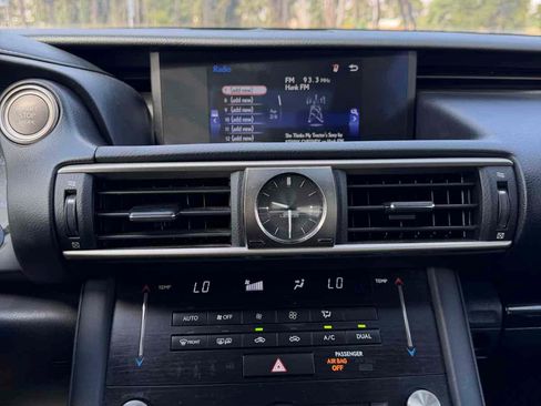 Used 2017 Lexus IS 200t RWD image 11