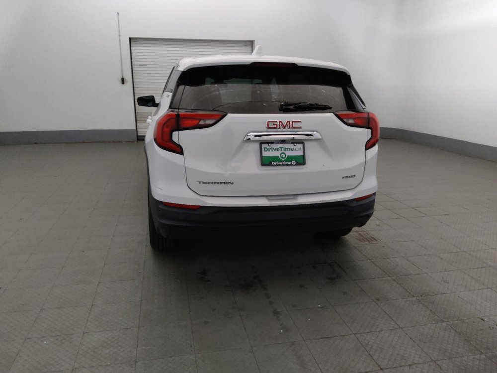 Used 2021 GMC Terrain SLE w/ LPO, Floor Liner Package AWD/4WD image 6