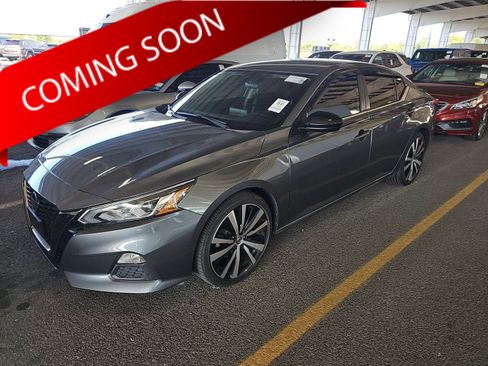 Used 2020 Nissan Altima 2.5 SR FWD image 1