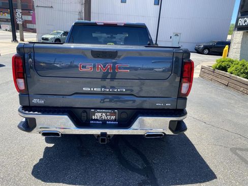Used 2021 GMC Sierra 1500 SLE w/ X31 Off-Road Package AWD/4WD image 7
