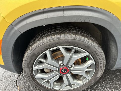 Used 2021 Kia Seltos SX image 10