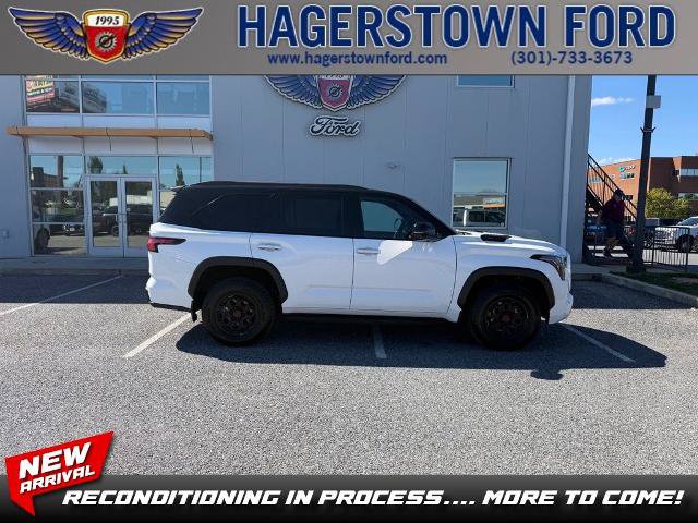 Used 2024 Toyota Sequoia TRD Pro AWD/4WD image 1