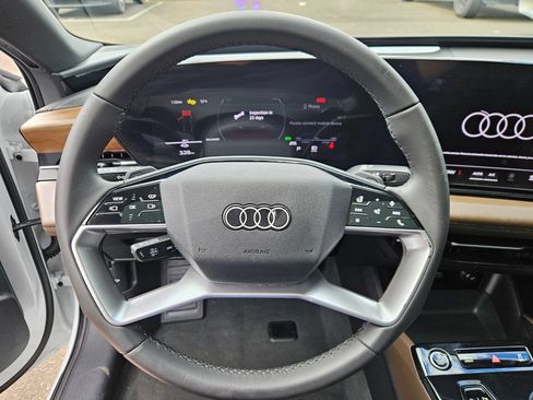 Used 2025 Audi A6 e-tron Prestige AWD/4WD image 14