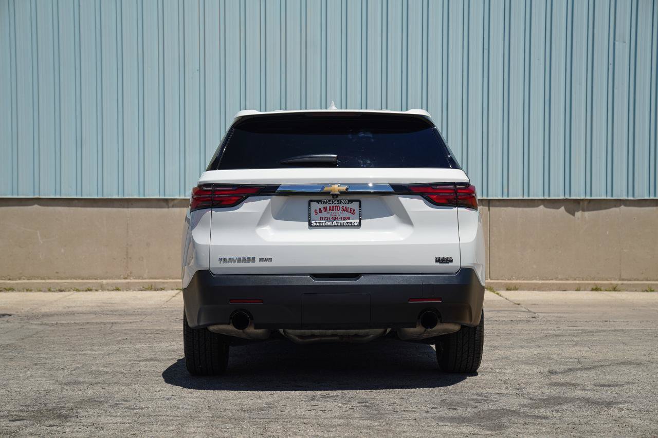 Used 2023 Chevrolet Traverse LS AWD/4WD image 16