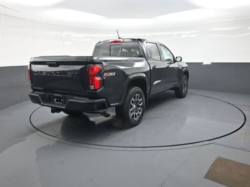 Used 2023 Chevrolet Colorado Z71 w/ Z71 Convenience Package 2 image 3