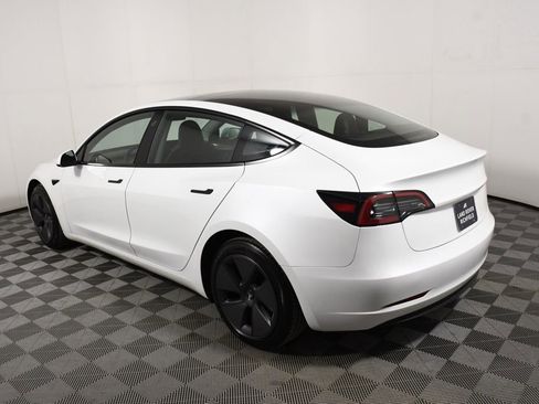 Used 2023 Tesla Model 3 Standard Range image 3