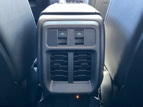 New 2026 Ford Bronco Badlands w/ Sasquatch Package AWD/4WD image 32