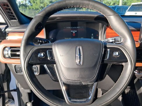 Certified 2024 Lincoln Aviator Reserve w/ Jet Package RWD image 16