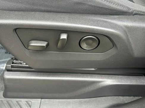 Used 2025 Chevrolet Silverado 1500 Custom w/ LPO, Dark Essentials Package AWD/4WD image 13