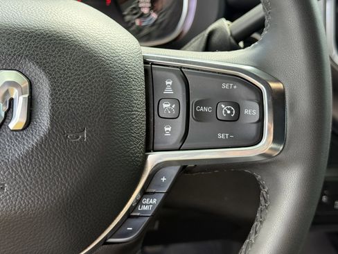 Used 2025 RAM 2500 Laramie w/ Night Edition AWD/4WD image 32
