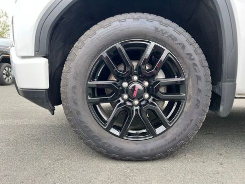 Used 2025 GMC Sierra 1500 Elevation w/ Preferred Package AWD/4WD image 35