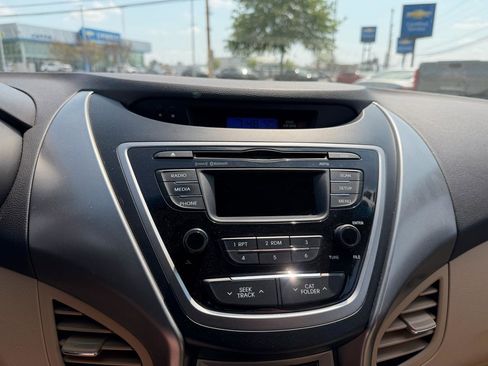 Used 2013 Hyundai Elantra GLS w/ Preferred Pkg image 45