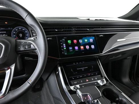 Used 2025 Audi Q8 Premium AWD/4WD image 12