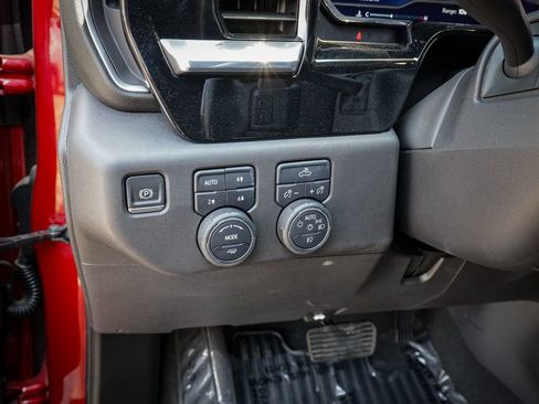 Used 2023 Chevrolet Silverado 1500 RST w/ Z71 Off-Road Package AWD/4WD image 21