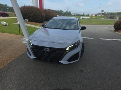 Used 2023 Nissan Altima 2.5 SR