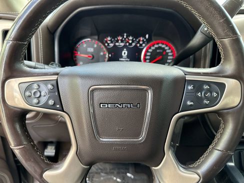 Used 2015 GMC Sierra 2500 Denali w/ Duramax Plus Package RWD image 20