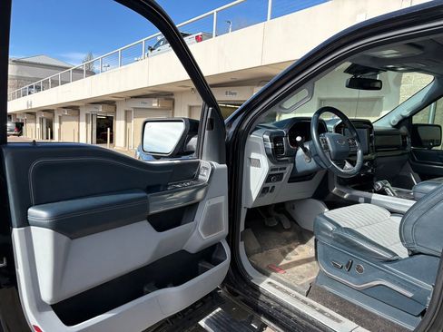 Used 2021 Ford F150 Limited image 15