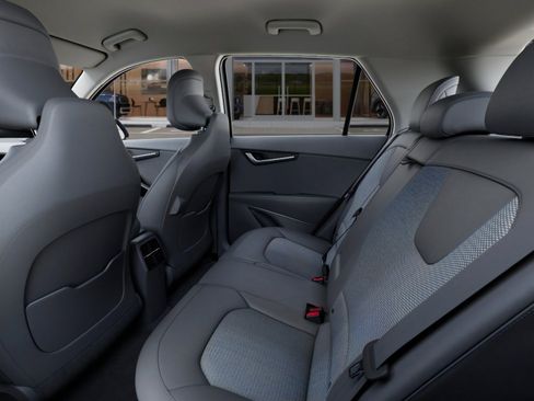 New 2026 Kia Niro Wind image 18