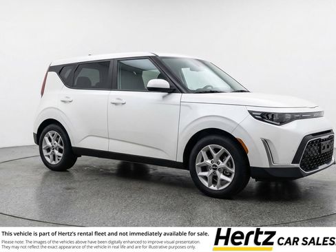 Used 2025 Kia Soul LX w/ LX Technology Package image 1