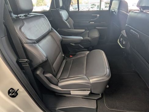 New 2025 Ford Expedition Max Platinum w/ Stealth Performance Package AWD/4WD image 31