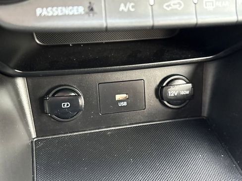 Used 2022 Hyundai Kona SEL image 16