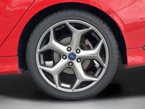 Used 2016 Ford Focus ST FWD image 24