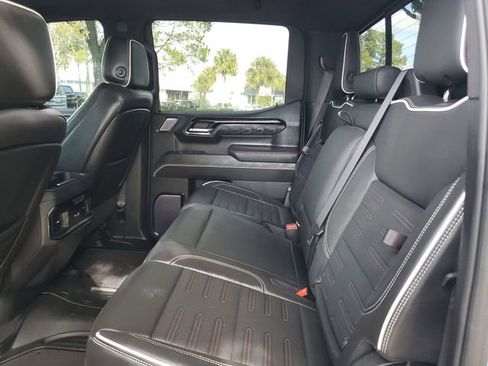 Used 2023 GMC Sierra 1500 AT4X image 11