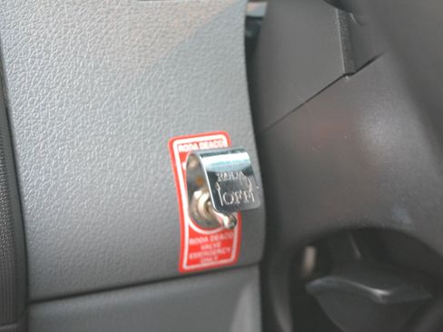 Used 2014 Ford F250 XLT w/ FX4 Off-Road Package image 32