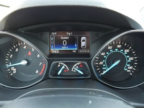 Used 2015 Ford Escape Titanium AWD/4WD image 29