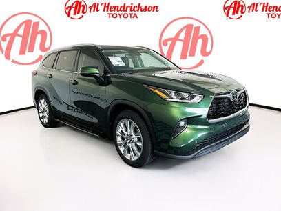 Used 2023 Toyota Highlander Limited