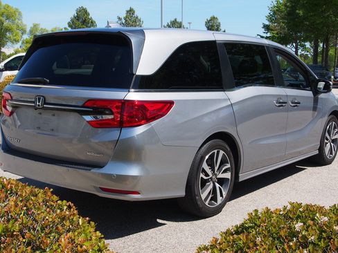 Used 2023 Honda Odyssey Touring image 8