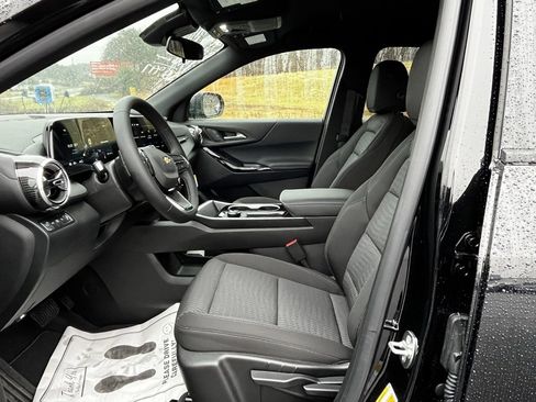 New 2026 Chevrolet Equinox LT image 12