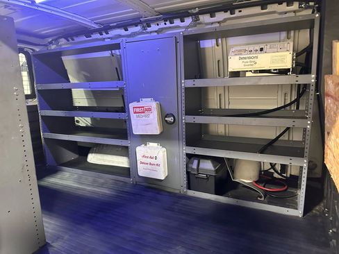 Used 2013 GMC Savana 1500 AWD image 30