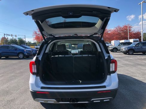 New 2026 Ford Explorer Active w/ Active Comfort Package image 9