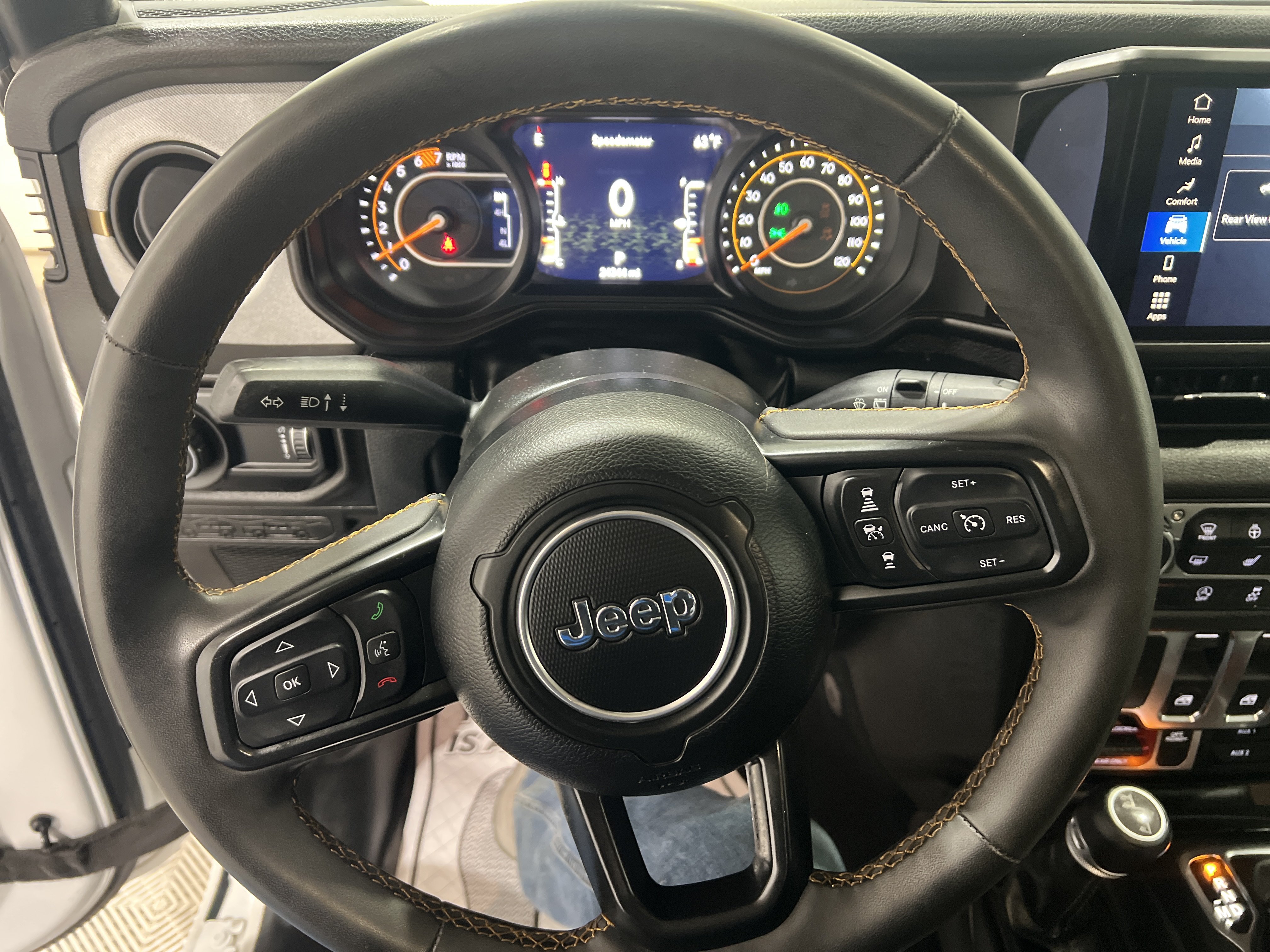 Used 2024 Jeep Wrangler Sport AWD/4WD image 7