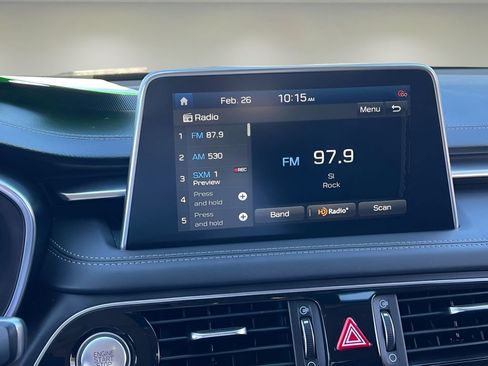 Used 2020 Genesis G70 2.0T image 19