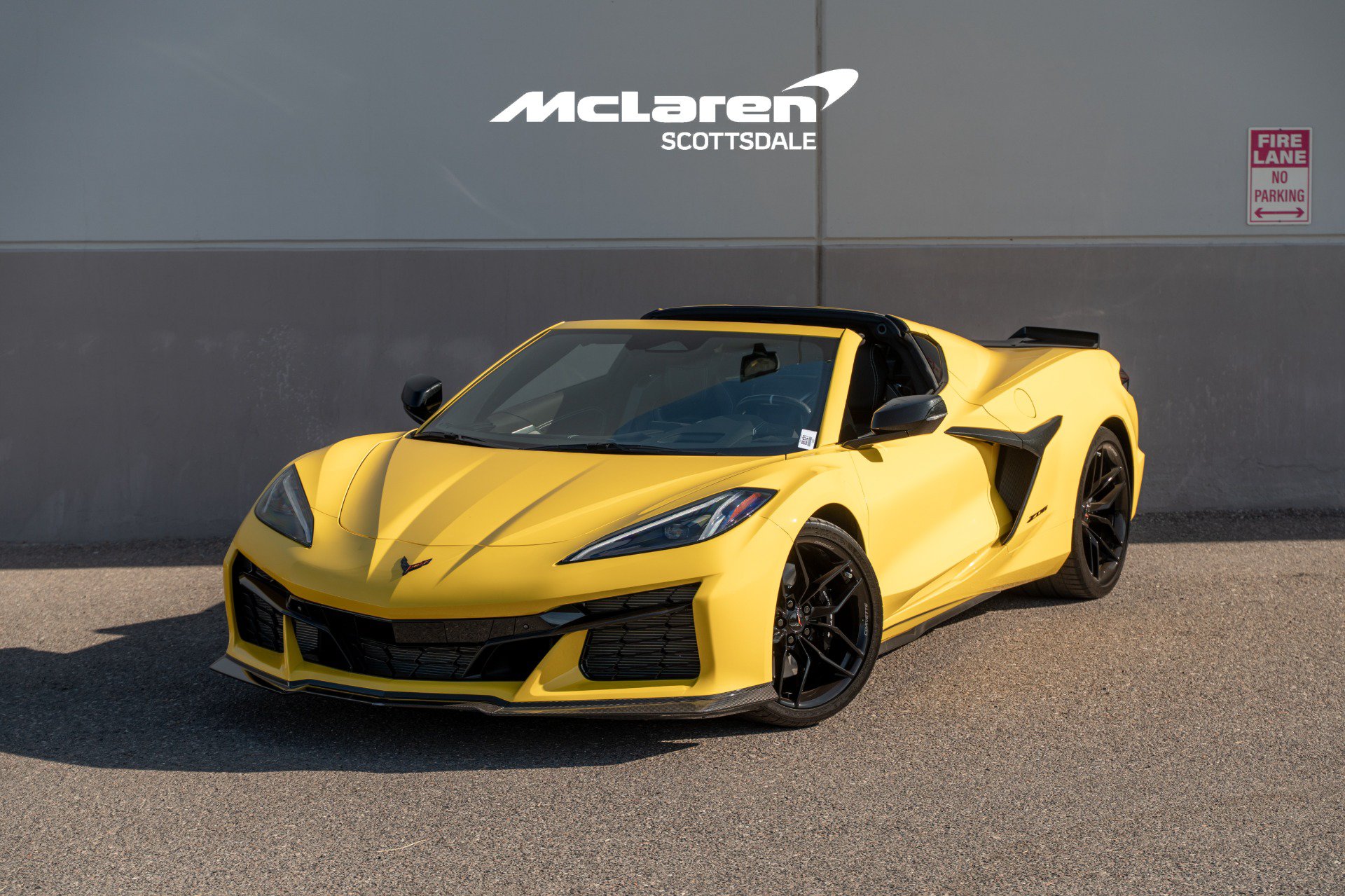 Used 2025 Chevrolet Corvette Z06 RWD image 1