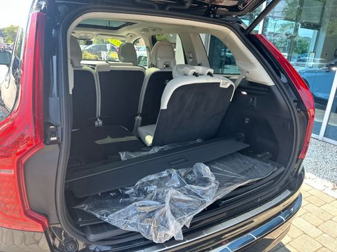 Used 2023 Volvo XC90 B6 Plus w/ Protection Package AWD/4WD image 35