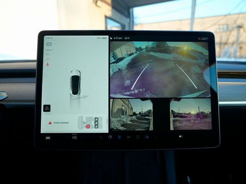 Used 2021 Tesla Model Y Long Range image 43