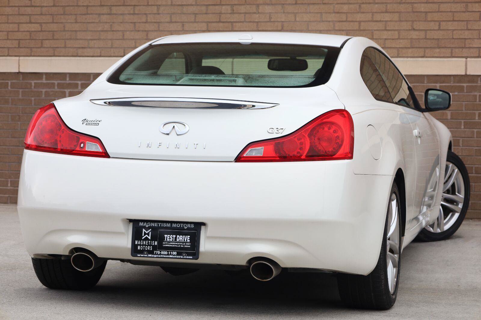 Used 2009 INFINITI G37 Journey w/ Premium Pkg RWD image 11