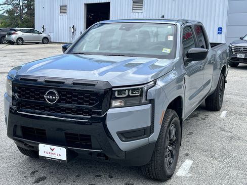 New 2026 Nissan Frontier SV w/ Tow Package AWD/4WD image 3