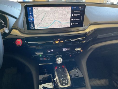 Certified 2025 Acura MDX w/ Technology Package image 16