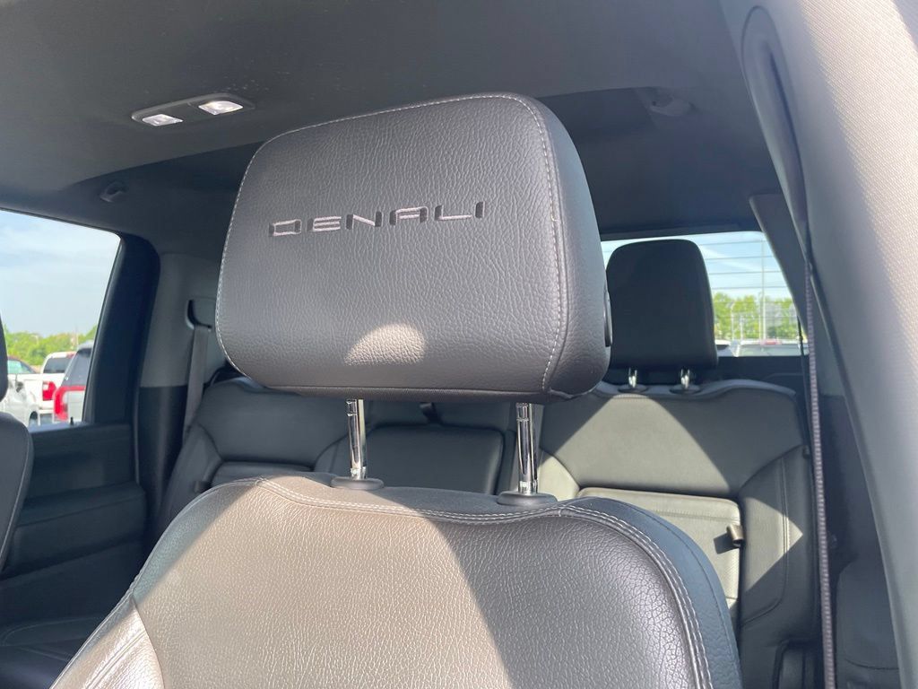 Used 2022 GMC Sierra 2500 Denali AWD/4WD image 22