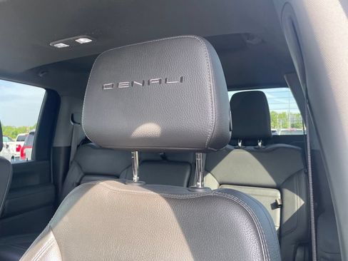 Used 2022 GMC Sierra 2500 Denali AWD/4WD image 22