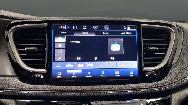 New 2027 Chrysler Pacifica Select FWD image 14