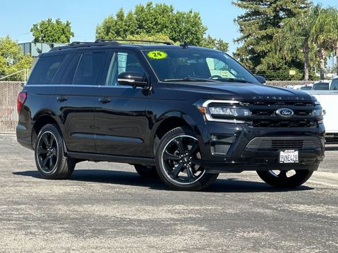 Certified 2024 Ford Expedition Limited RWD image 1