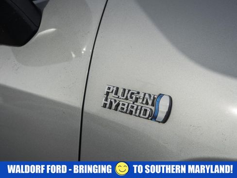 Used 2021 Toyota RAV4 XSE w/ Protection Package (TMS) image 16