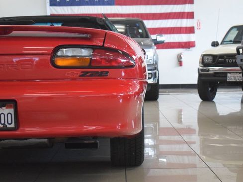 Used 2002 Chevrolet Camaro Z28 RWD image 25