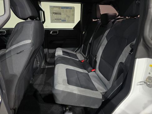 New 2025 Ford Bronco 4-Door image 29